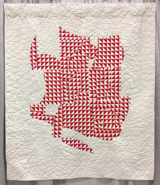 Modern quilt featured at QuiltCon 2019 — “The Steadfast HST” by Cheryl Smallwood @cherylsmallwood Statement: “Inspired by the extensive collection of quilts in the book, Red and White Quilts: Infinite Variety, I was drawn to make a red and white quilt of my own, using improv curved piecing.”
