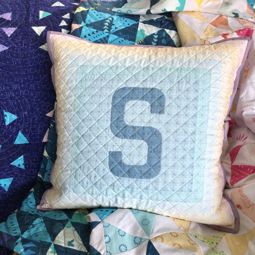 Letter S English Paper Piecing EPP Alphabet modern quilted block pillow made by Sarah Thomas (Sariditty) using Typecast EPP pattern. 